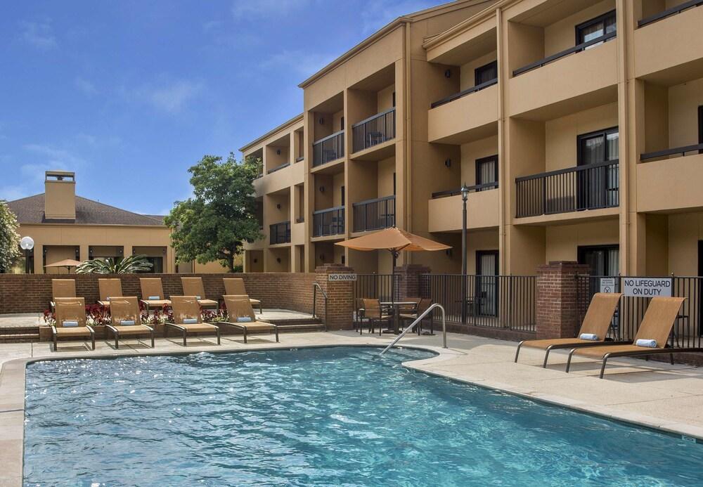Courtyard By Marriott Baton Rouge Acadian Centre/Lsu Area Otel Dış mekan fotoğraf