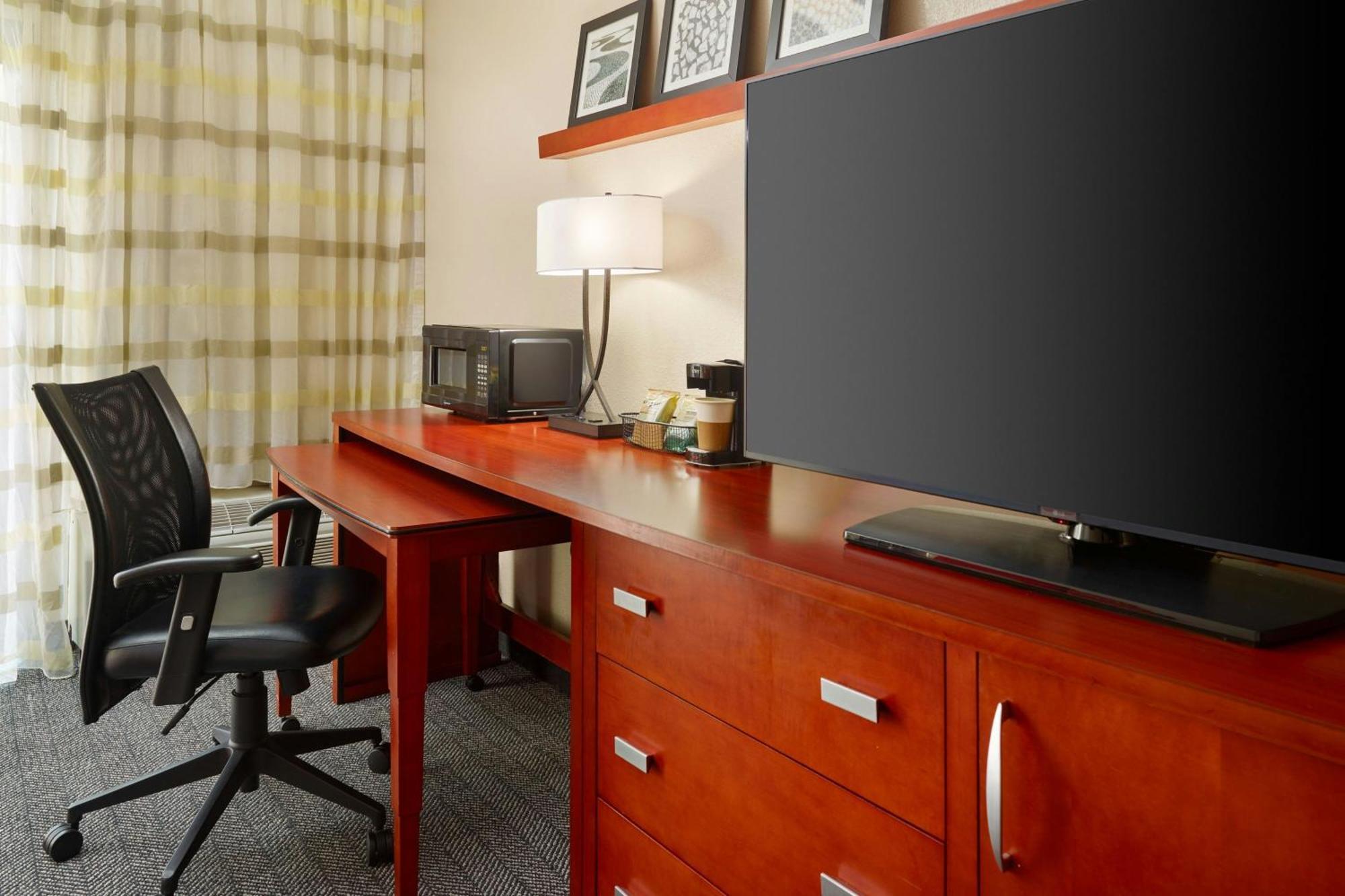 Courtyard By Marriott Baton Rouge Acadian Centre/Lsu Area Otel Dış mekan fotoğraf